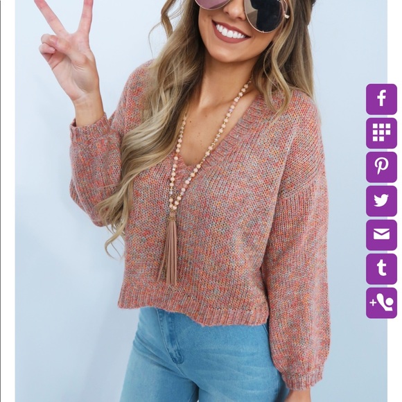 idem ditto Tops - 🌸 Multi Pink Crop V Neck ShopHopes Boutique Sm 🌸